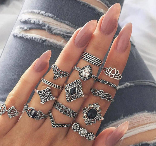 15 Pcs Trendy Rings Set For Girls – Stylish Silver Plated Alloy Rings